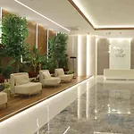Lägenhet 180° View In Diamond Building Skopje