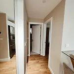 180° View In Diamond Building Appartamento