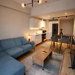 180° View In Diamond Building *