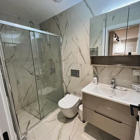 180° View In Diamond Building *