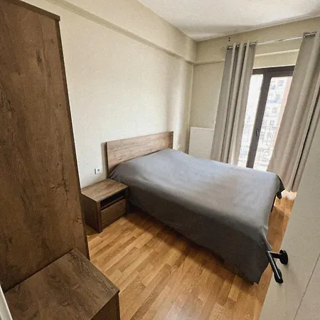 180° View In Diamond Building