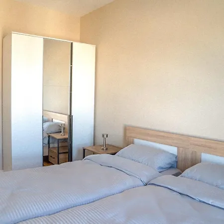 180° View In Diamond Building *