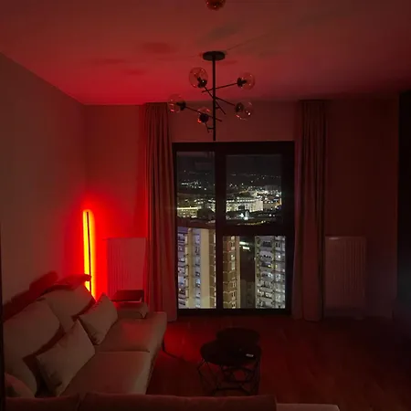 180° View In Diamond Building