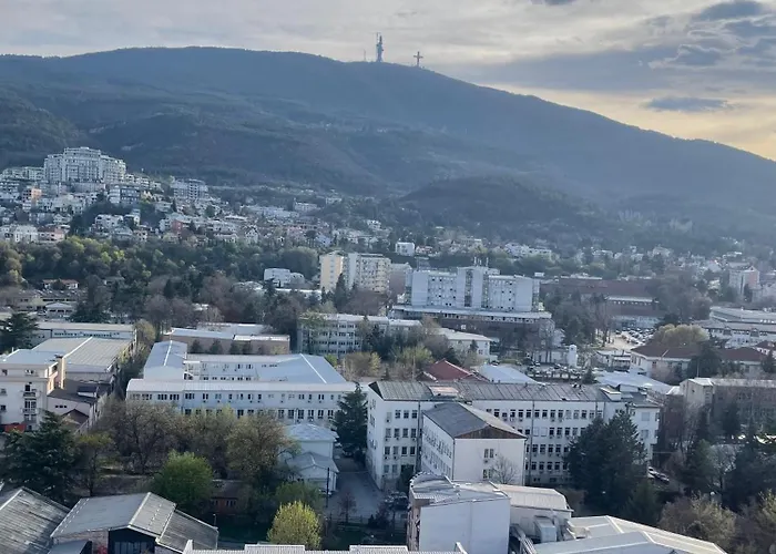 Apartment 180° View In Diamond Building *