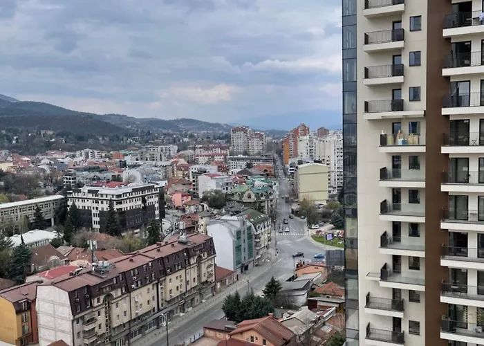 180° View In Diamond Building Apartment