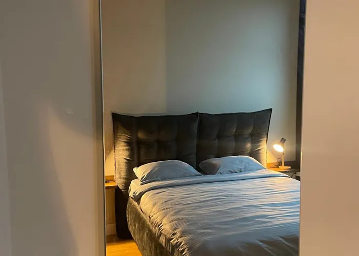 Apartment 180° View In Diamond Building