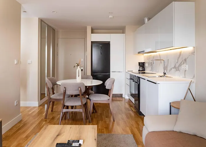 Lägenhet 180° View In Diamond Building Skopje