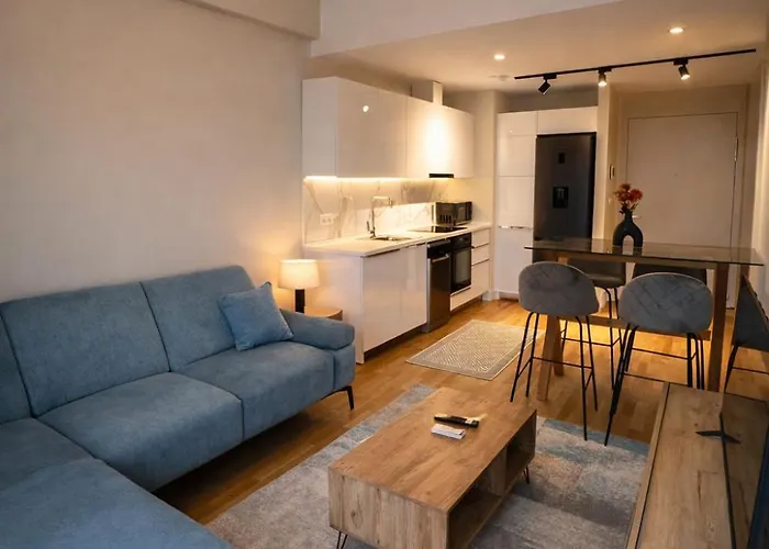 180° View In Diamond Building *